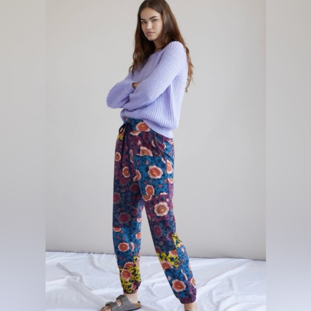 Anthropologie  Camilla joggers